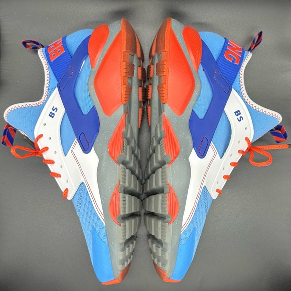 NIKE AIR HUARACHE - Picture 5 of 12